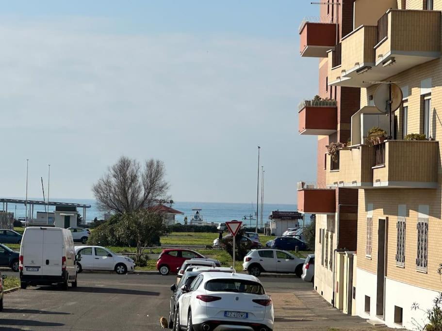 Casa Rostri Apartment Lido di Ostia Bagian luar foto